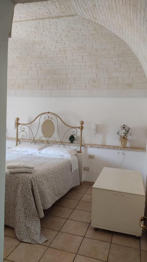 Гостевой дом Trulli Di Zia Tata Локоротондо Экстерьер фото